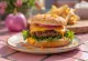 Burger de vită picant cu ingrediente proaspete