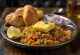 Pav Bhaji cu extra unt, servit cu chifle crocante