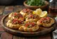 Sfiha, plăcintă arabă cu carne servită