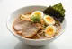 Kitakata ramen cu supă translucidă și paste groase