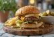 Burger cu usturoi servit