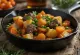 Pyttipanna cu carne de vită, servită cu pătrunjel proaspăt