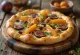Pizza cu fructe uscate, mascarpone și nucă