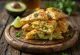Triunghiuri de quesadilla cu strat vizibil de avocado și brânză